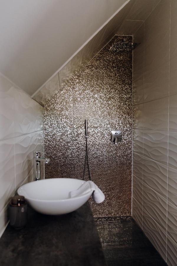 Nyirfa Apartman Vonyarcvashegy Exterior foto